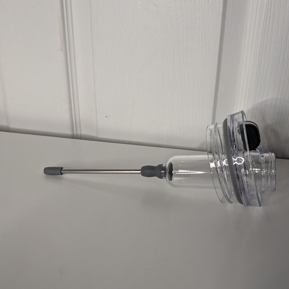 Cirkul Tumbler 30 Oz On The Go StrawSip Black Insulated Stainless Steel Handle - Picture 8 of 10